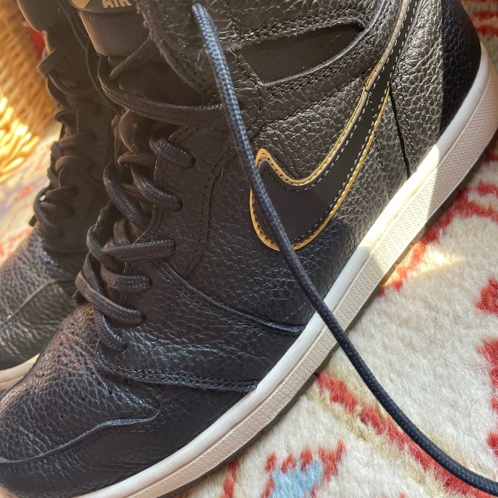 Air Jordan 1 Retro High OG 'City of Flight' - Picture 4 of 6